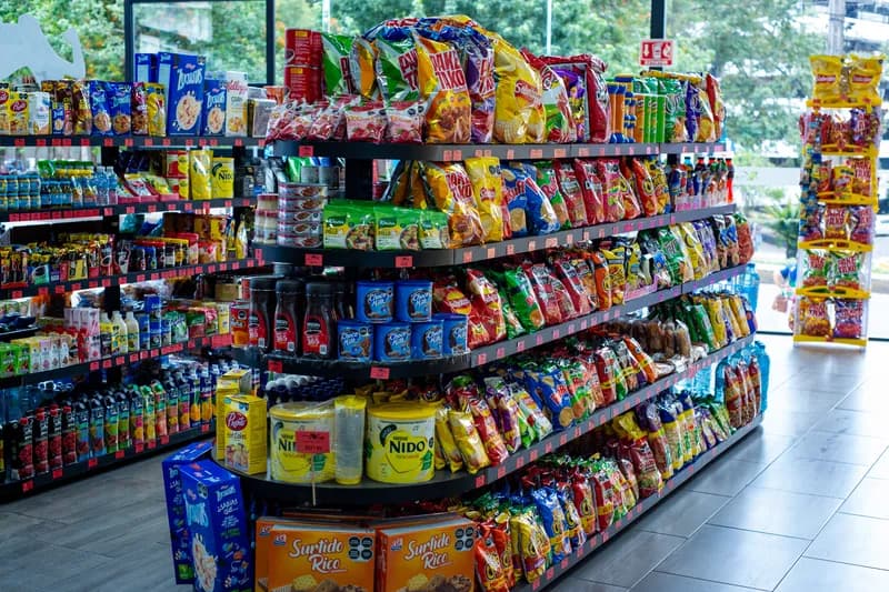 Interior X24 con productos